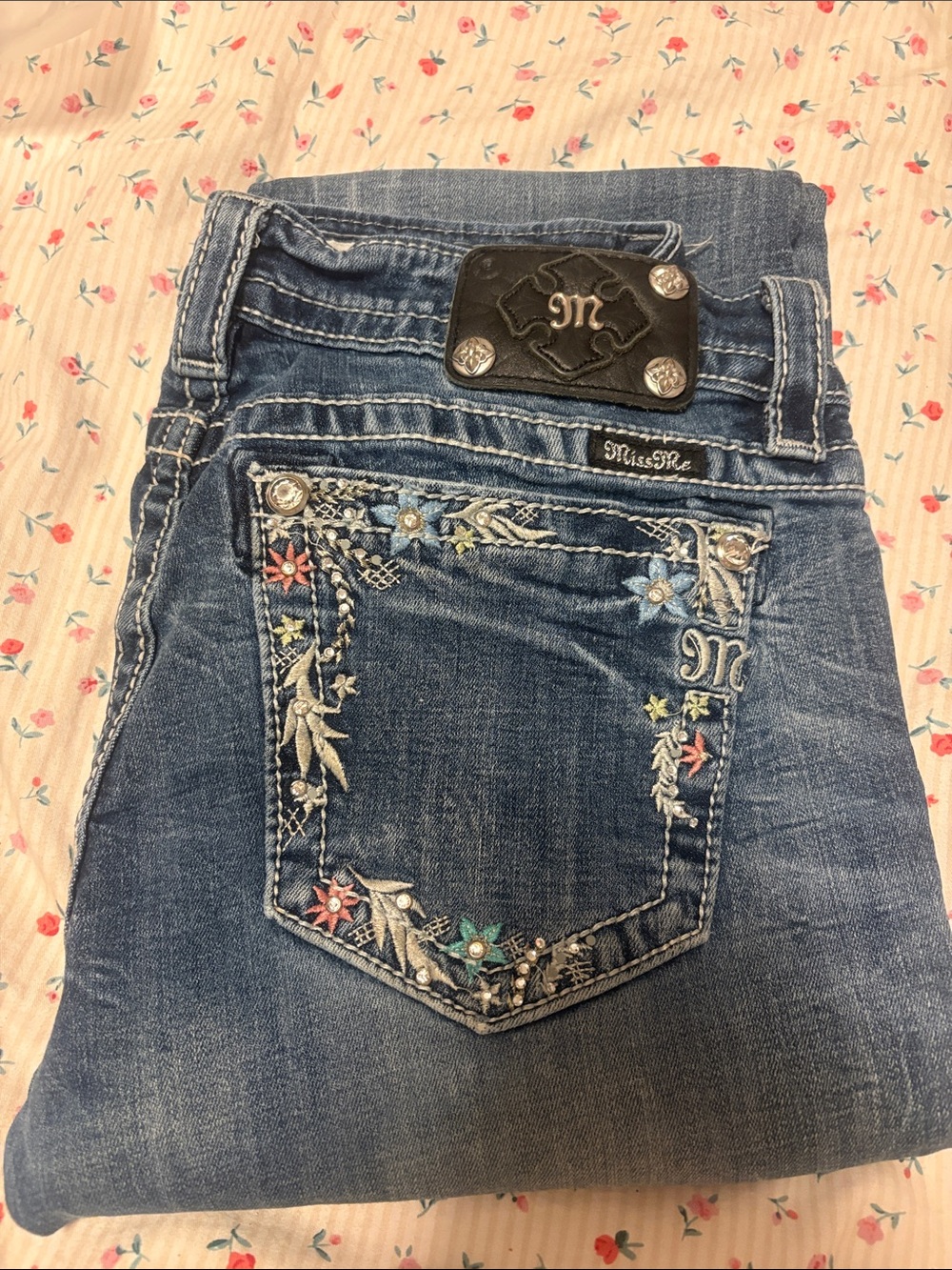 Miss Me Blue Denim Bootcut Jeans with Floral Embroidery size 31 super cute